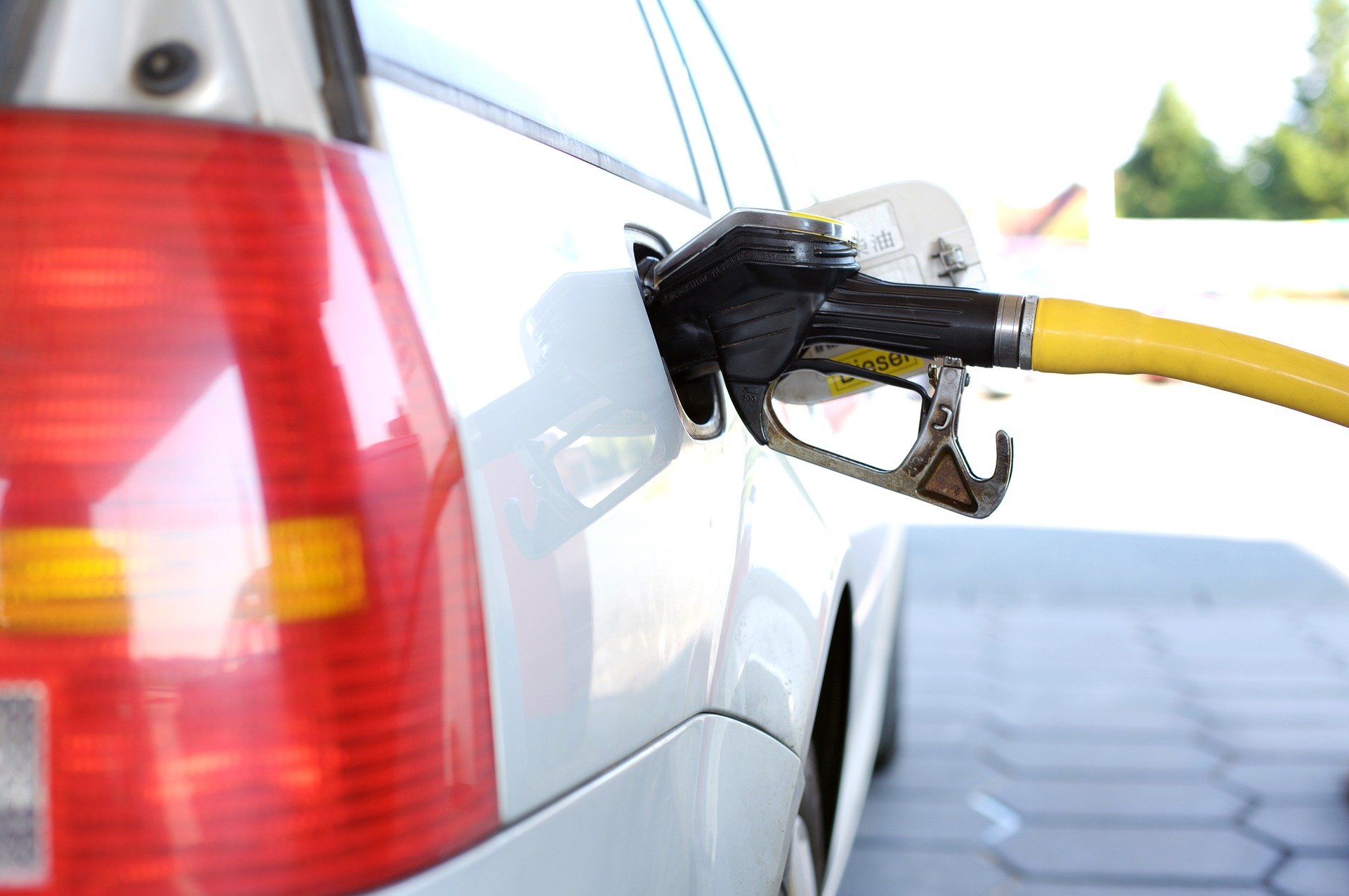 Βενζινοπώλες για πετρέλαιο θέρμανσης: Αυξημένο έως και 40% φέτος – Τι ζητούν από την κυβέρνηση