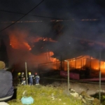 Πυρκαγιά σε μεγάλη σκηνή στον καταυλισμό του ΚΥΤ στην Καρά Τεπέ