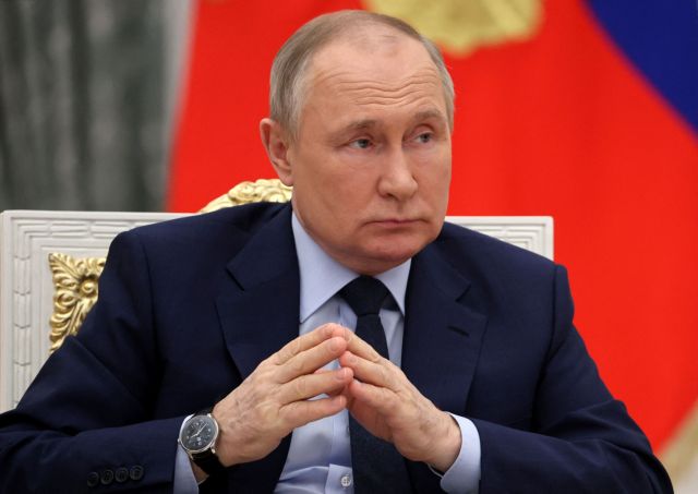 Daily Mail: O Πούτιν θα υποβληθεί σε εγχείρηση για καρκίνο – Ποιον θα αφήσει στη θέση του;