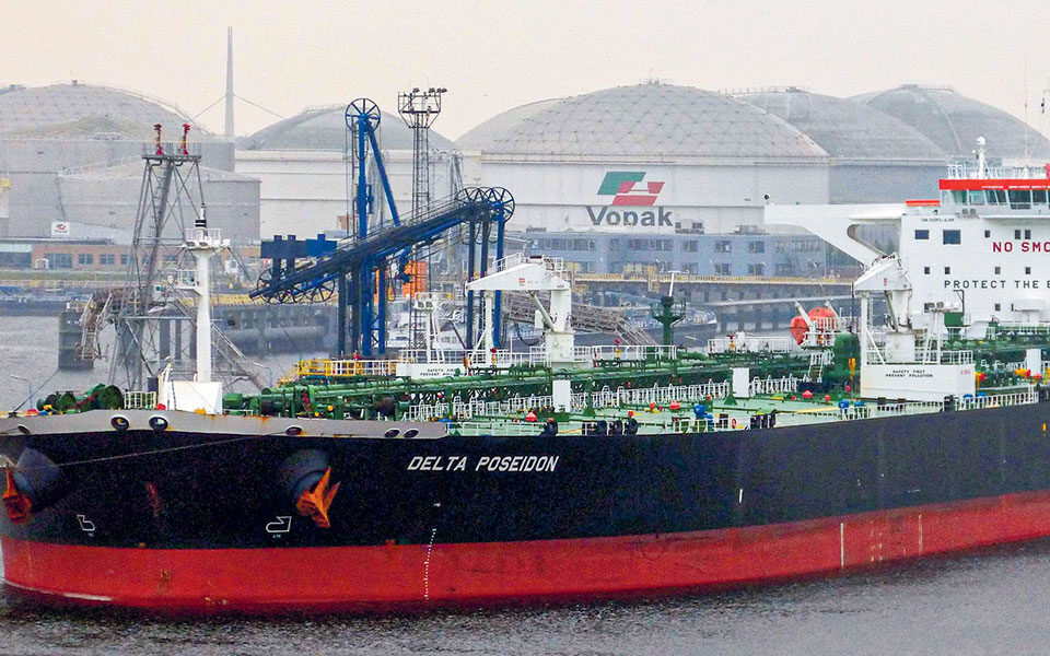 Ιράν: Εδεσε στο λιμάνι Μπαντάρ Αμπάς το ένα τάνκερ