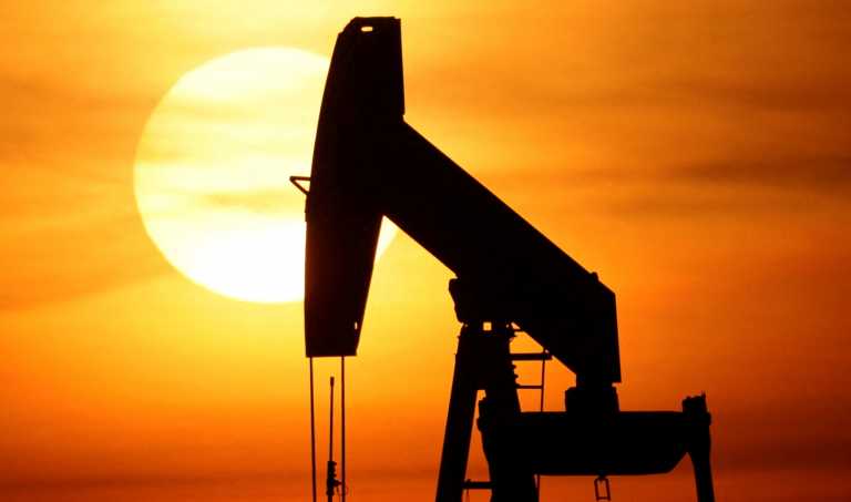 «Πολύ πιθανό το ευρωπαϊκό εμπάργκο στο ρωσικό πετρέλαιο» δηλώνει ο Γερμανός υπουργός Οικονομίας - Σε ποια περίπτωση θα αρθούν οι κυρώσεις κατά της Ρωσίας
