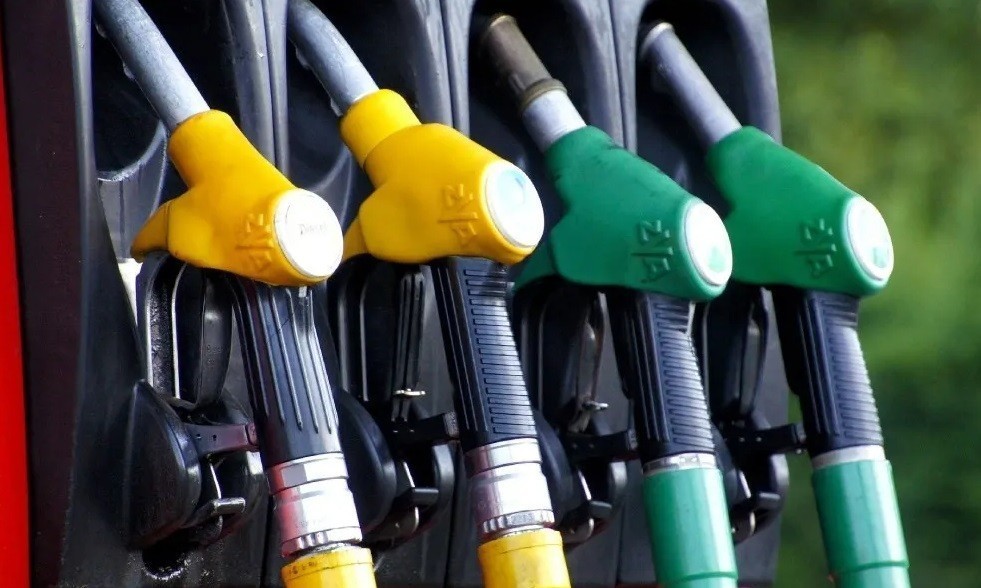 Επιδότηση καυσίμων: Μέτρα και για τους αγρότες με το νέο Fuel Pass (vid)