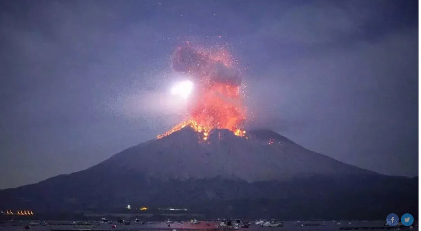 Ιαπωνία: Ισχυρή έκρηξη ηφαιστείου - ΤΑ ΝΕΑ