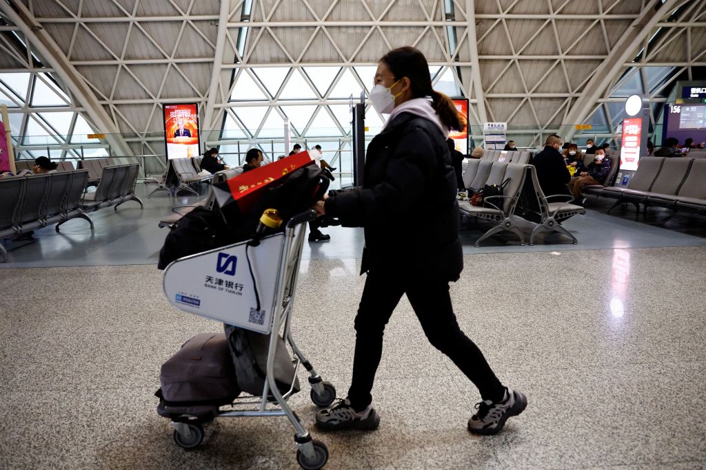 «Αδικαιολόγητοι» οι έλεγχοι σε επιβάτες από την Κίνα