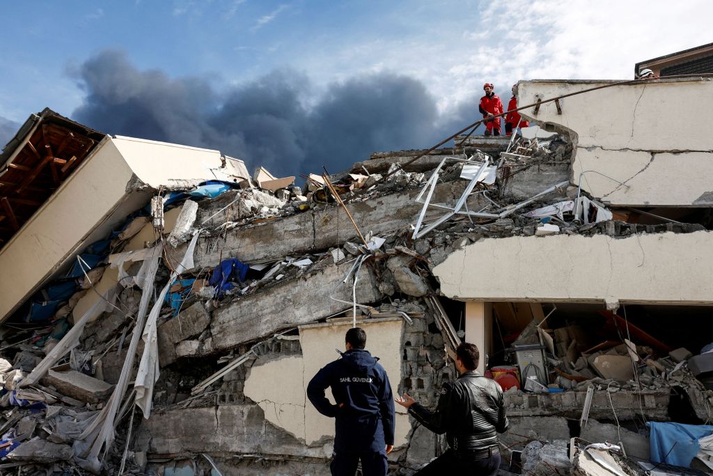 Σεισμός: Η έκταση της ζημιάς στην Τουρκία είναι σχεδόν μία Ελλάδα, λέει ο καθηγητής Παναγιώτης Καρύδης